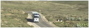 Kravu pārvadājumi, automobiļu kravu pārvadājumi, sūtījumus par autopārvadājumi, asociētais transports par kravu, piegāde kravas.